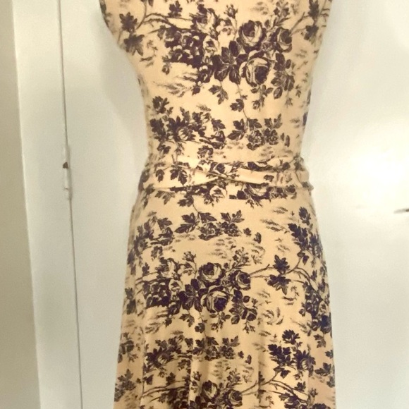 Brand New - Effie’s Heart Dress-Sigrid in Garden - Picture 7 of 8